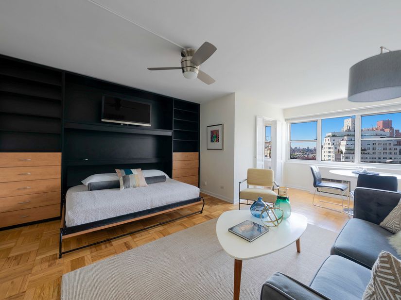 69 West 9th Street 12E, New York NY 10011
