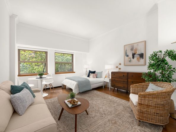 350 East 82nd Street 2G, New York NY 10028