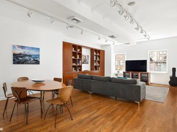 176 Broadway