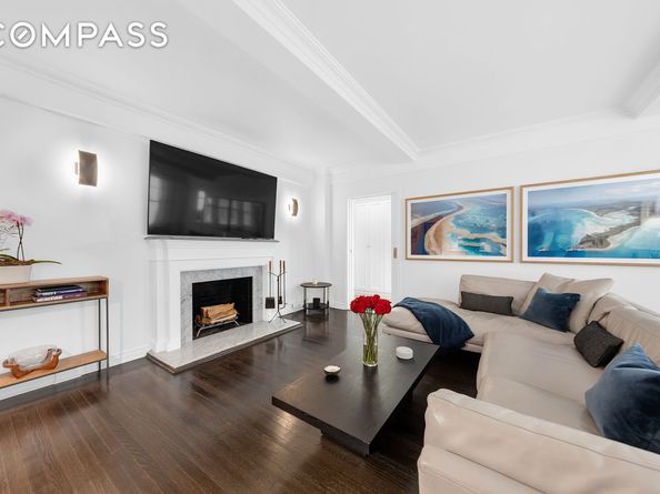 299 West 12th Street 12AB, New York NY 10014