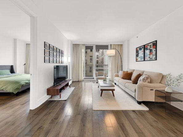 11-35 45th Avenue 3F, Queens NY 11101