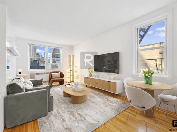 310 West 55th Street 6K, New York NY 10019