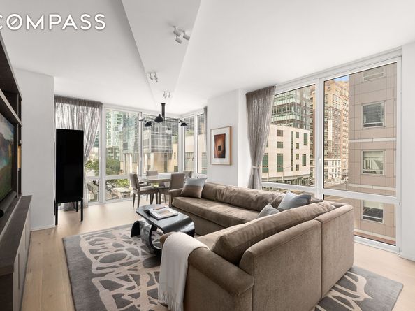 10 West End Avenue 4B, New York NY 10023