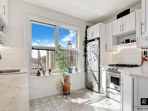 200 West 108th Street 12F, New York NY 10025