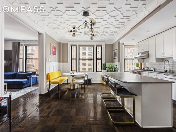 200 West 54th Street 10F, New York NY 10019