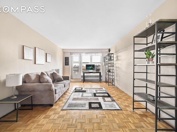 35-11 85th Street 8M, Queens NY 11372