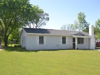 372  Shoreline Drive 