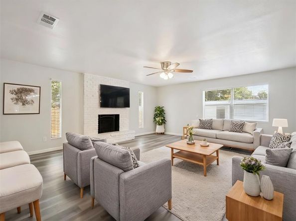 6342  Silvery moon Drive , Dallas Texas 75241