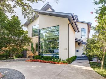 3828  Mockingbird Lane 