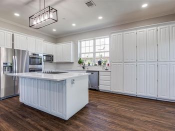 3001  Oak Springs Drive 