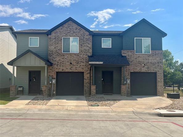 1601-1602  Boxwood Lane , Forest Hill Texas 76140