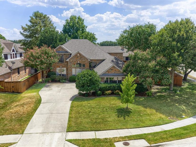 2809  Greenview Drive , McKinney Texas 75072