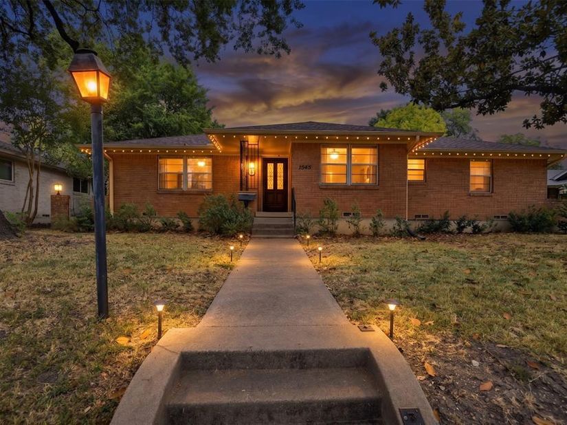 1545 W Pentagon Parkway , Dallas Texas 75224