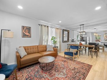 1002  New Street 