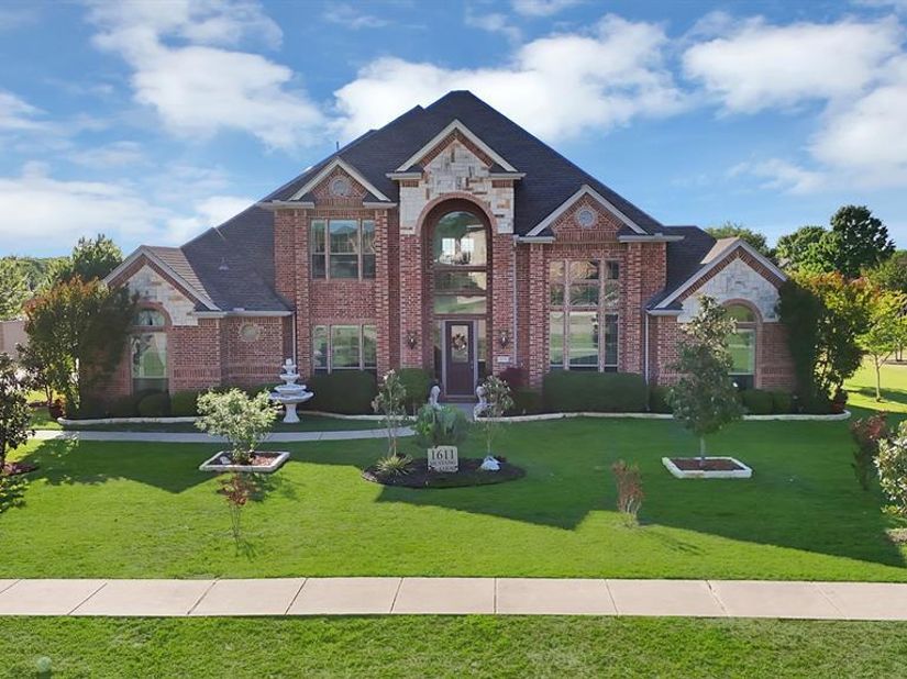 1611  Mustang Court , Cedar Hill Texas 75104