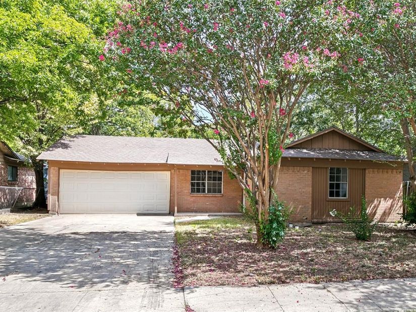 321  Christie Avenue , Everman Texas 76140