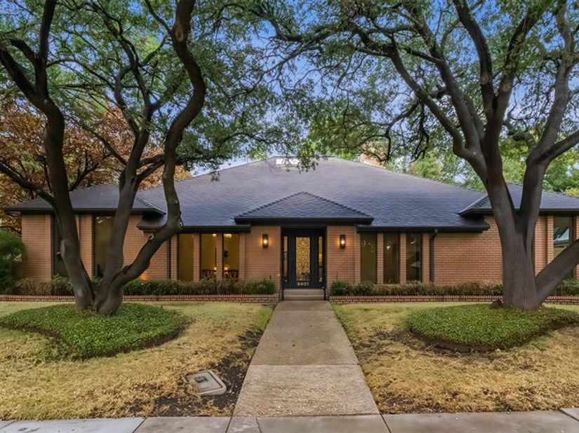 9401  Shady Valley Drive , Dallas Texas 75238