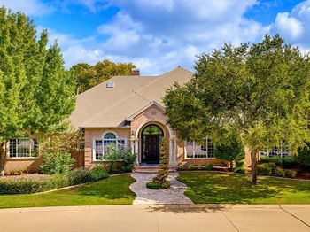 7012  Saucon Valley Drive 