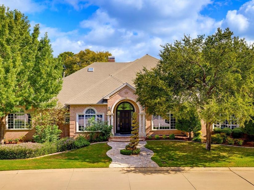 7012  Saucon Valley Drive , Fort Worth Texas 76132