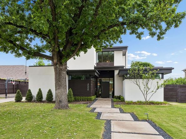 4558  Ridge Road , Dallas Texas 75229