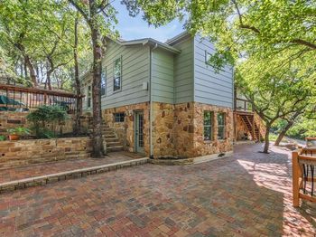 100 N Edgewater Drive 