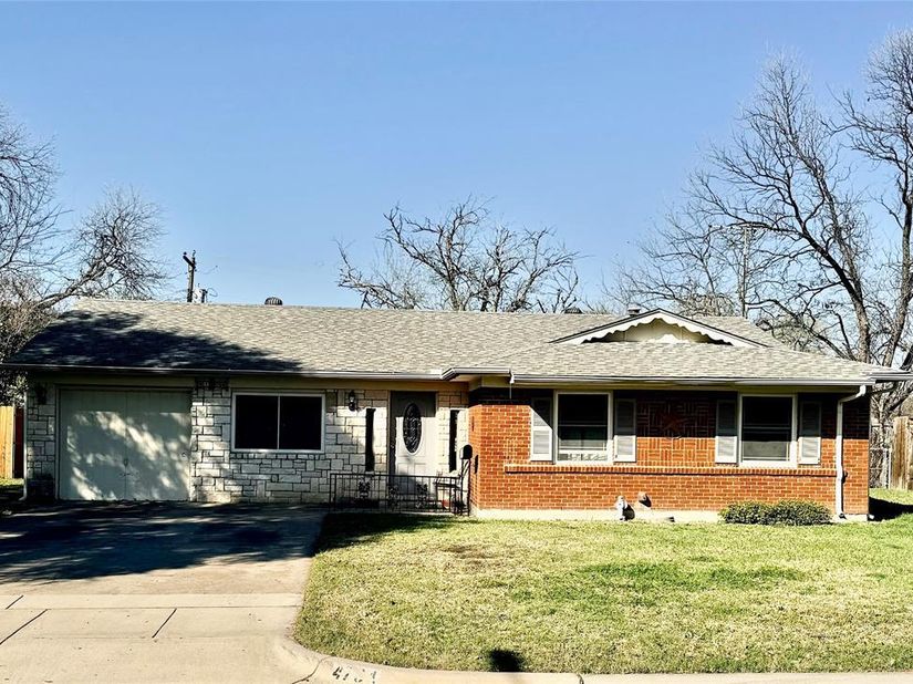 4704  Carlyle Drive , Fort Worth Texas 76132