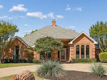 3207  Spring Lake Drive 