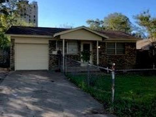 3712  Saint Louis Avenue , Fort Worth Texas 76110