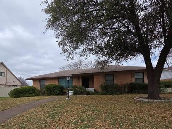 2214  Trinidad Drive , Dallas Texas 75232