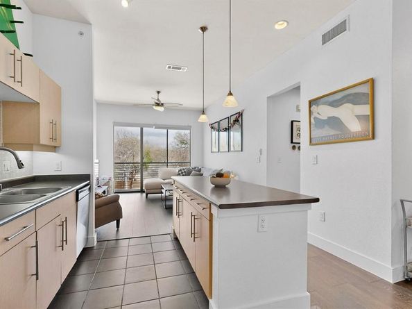 4414  Cedar Springs Road  318, Dallas Texas 75219