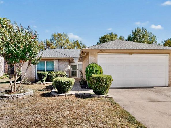 2426  Sutton Drive , Arlington Texas 76018
