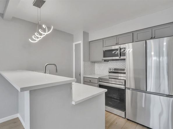 4837  Cedar Springs Road  321, Dallas Texas 75219