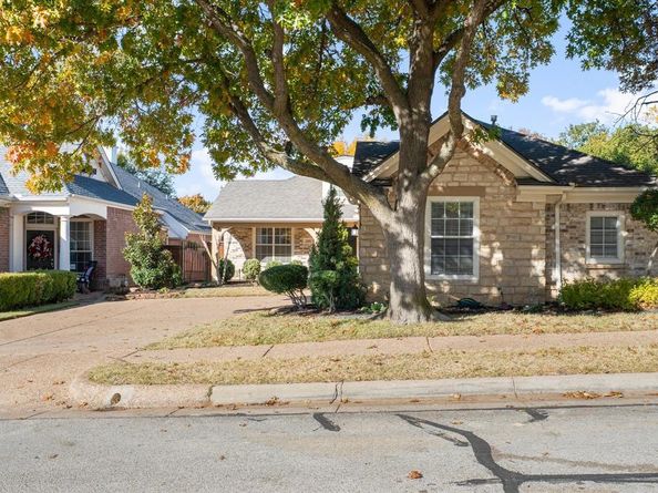 2305  Folkstone Way , Bedford Texas 76021