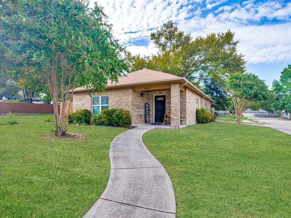 309  Emma Jane Street , Rockwall Texas 75087