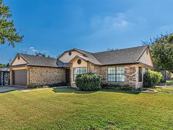 4100  Staghorn Circle N