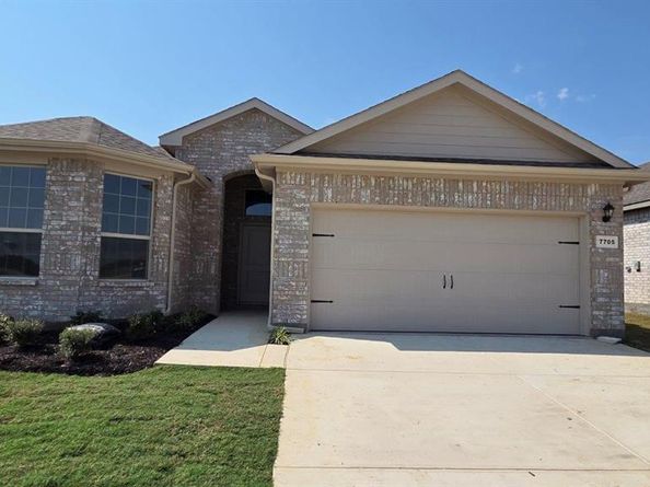 7705  TUSCARORA Drive , Denton Texas 76259