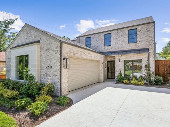 7611  Caillet Street , Dallas Texas 75209