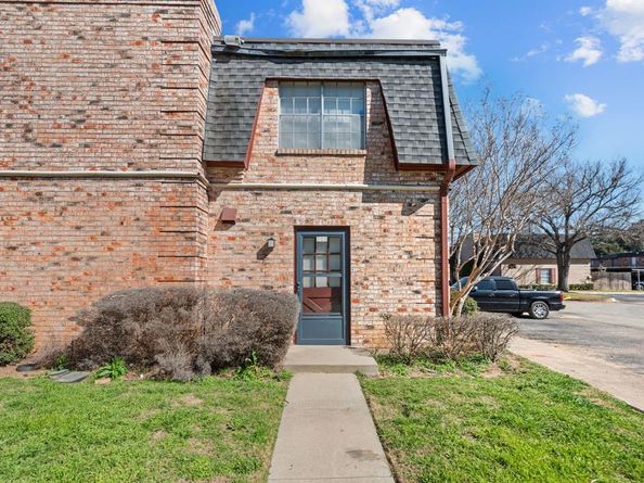 1815 E Grauwyler Road  155, Irving Texas 75061