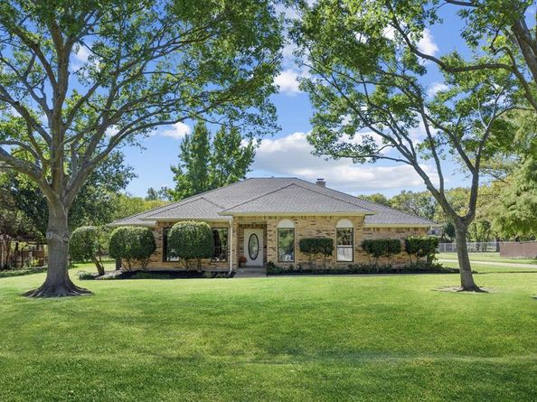 1261  Emerald  , Southlake Texas 76092