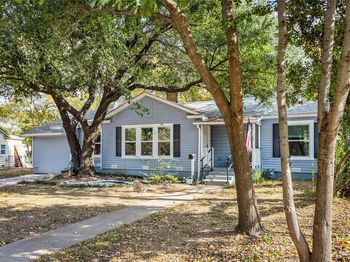 145  Parkwood Avenue 