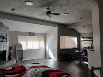 5002  Prairieview Court S