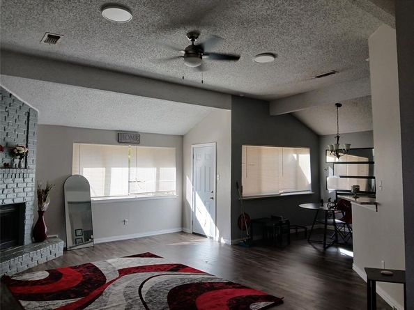 5002  Prairieview Court S, Arlington Texas 76017