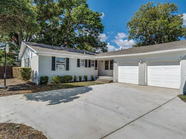 1325  Patricia Lane , Garland Texas 75042