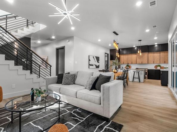 912  Brookwood Drive , Dallas Texas 75224