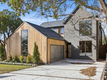 8811  Daytonia Avenue 