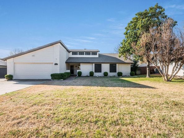 117  Haywood Drive , Benbrook Texas 76126