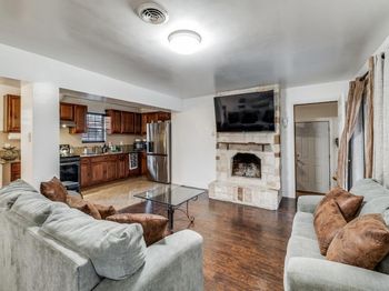 111 W Kenwood Drive 