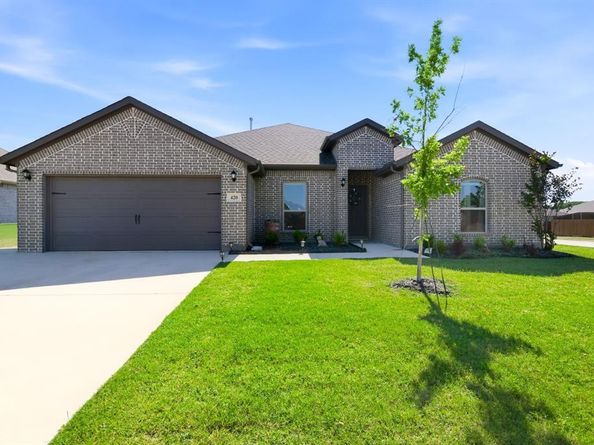 420  Basalt Drive , Azle Texas 76020