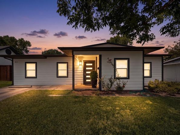 813  Travis Street , Garland Texas 75040