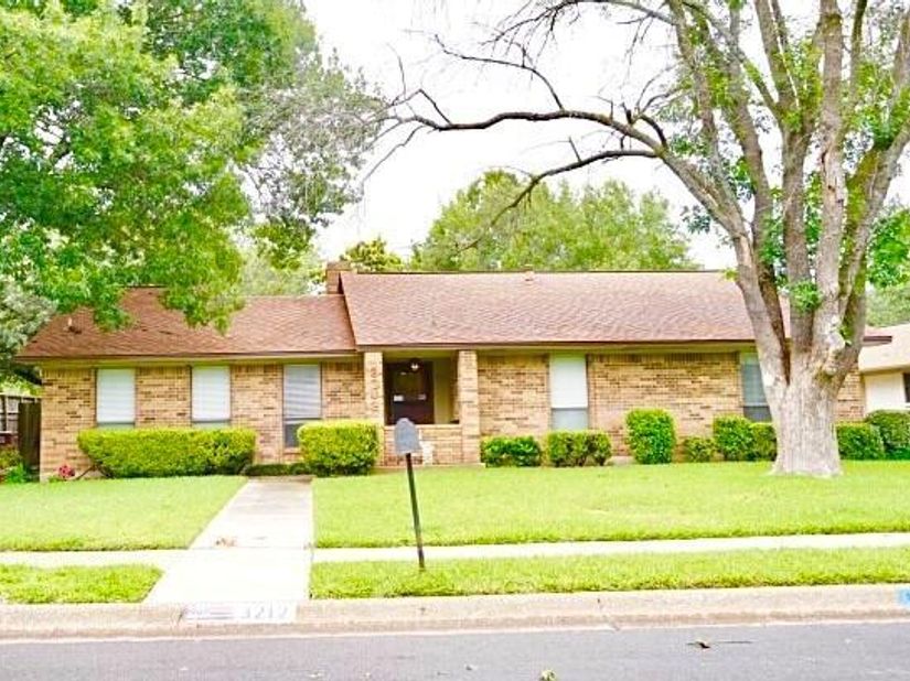 3212  Dunes  , Denton Texas 76209